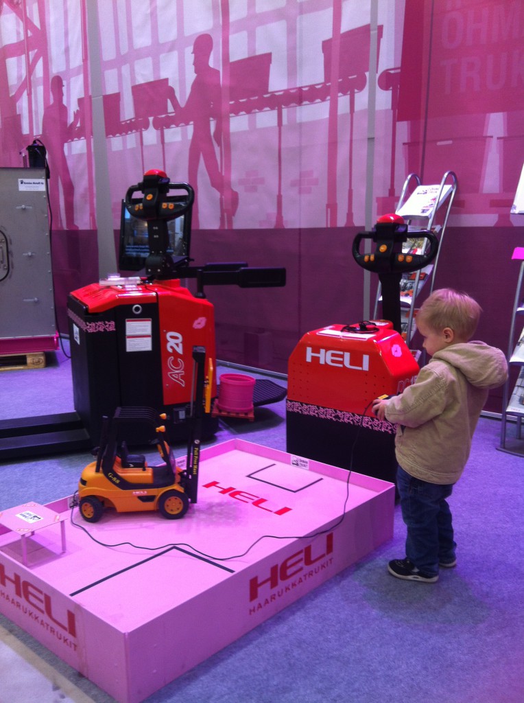 Osastomme sympaattisin trukkikisaaja, no doubt! Osastomme sympaattisin trukkikisaaja, no doubt!