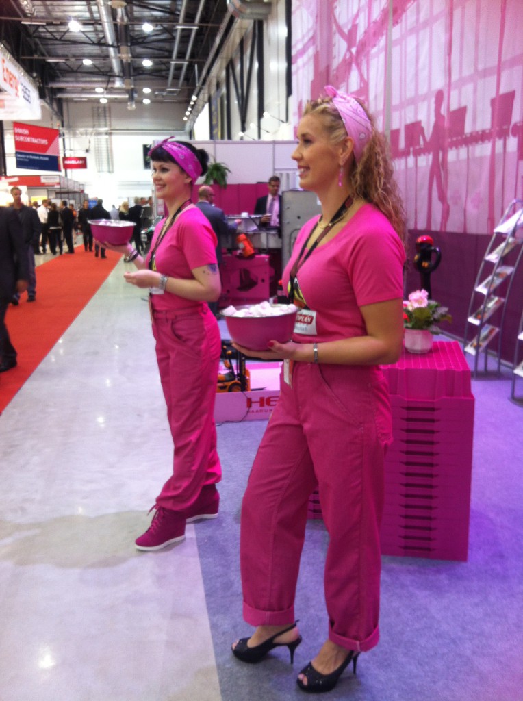 Tervetuloa Suomen PINKEIMMÄLLE tehtaalle!